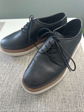 Womens Black Lace-Up Platform Oxfords